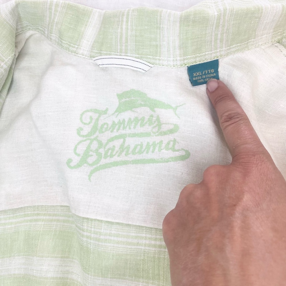 Tommy Bahama Light Green Plaid Short-Sleeve Button-Down Shirt - Picture 10 of 12